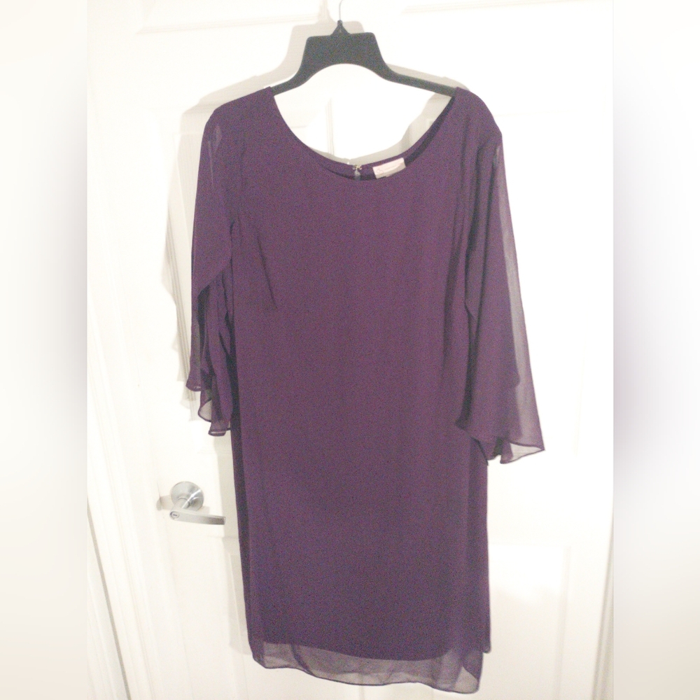 NEW! Plus Sized Plum Color Sheath Dress With Chiffon Flutter Sleeve Size 16w NWT